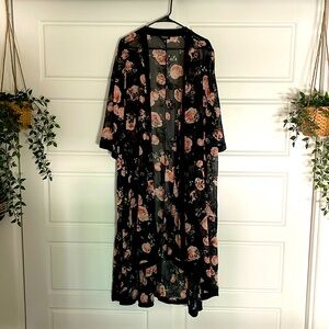 Gorgeous Torrid Black & Pink Floral Kimono